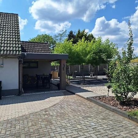 Family Wellness Lodge 4 Personen Zuid-Holland! Ooltgensplaat Esterno foto