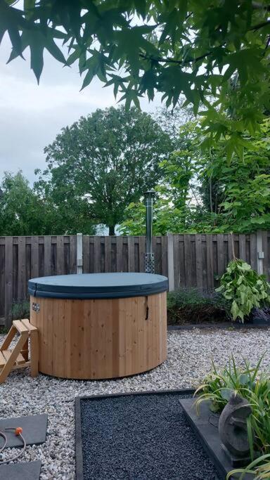Family Wellness Lodge 4 Personen Zuid-Holland! Ooltgensplaat Esterno foto