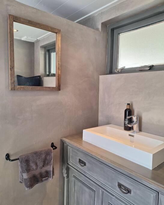 Family Wellness Lodge 4 Personen Zuid-Holland! Ooltgensplaat Esterno foto